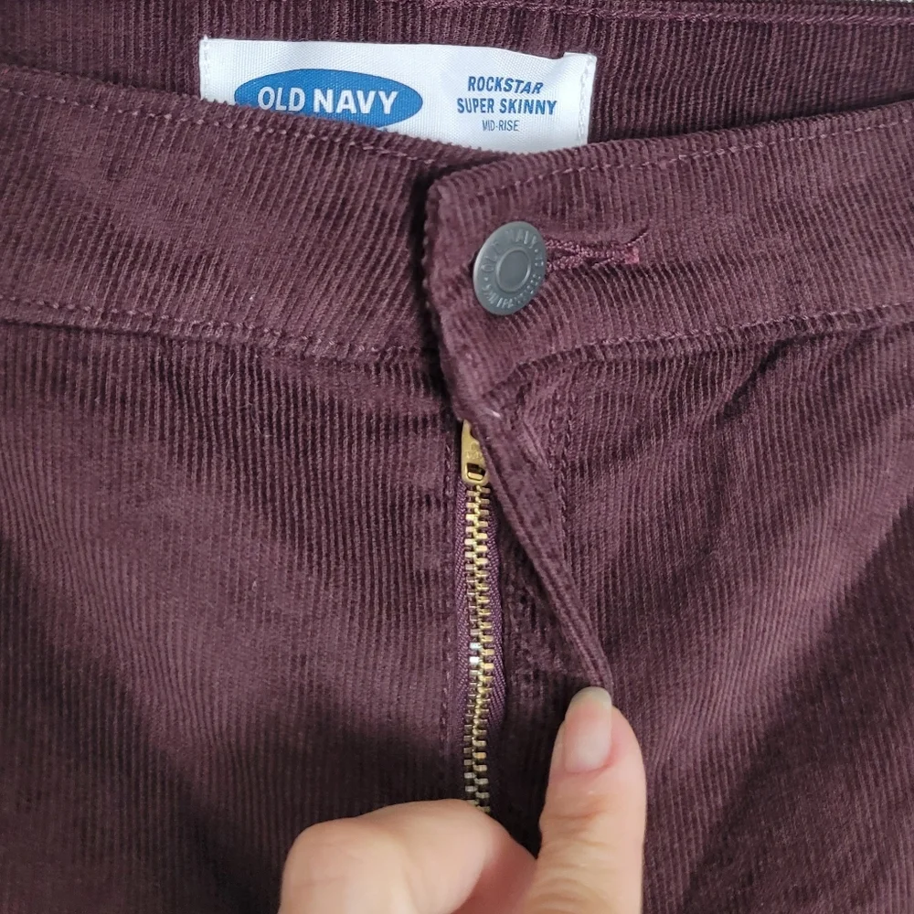 🆕️ Old Navy Mid-Rise Rockstar Super Skinny Corduroy Pants in Brown Tupelo - Picture 6 of 12